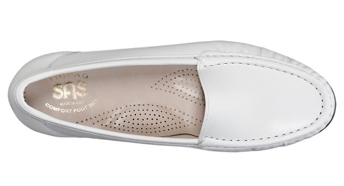 WHITE SIMPLIFY - Perspective 3